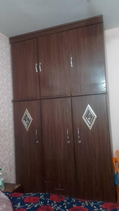 Almari 6 Door 10.5 fit & dewder contact 03131113631