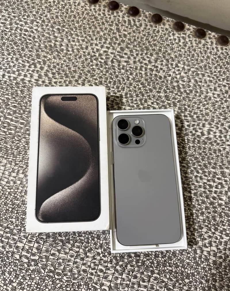 Apple iPhone 15 Pro Max 3