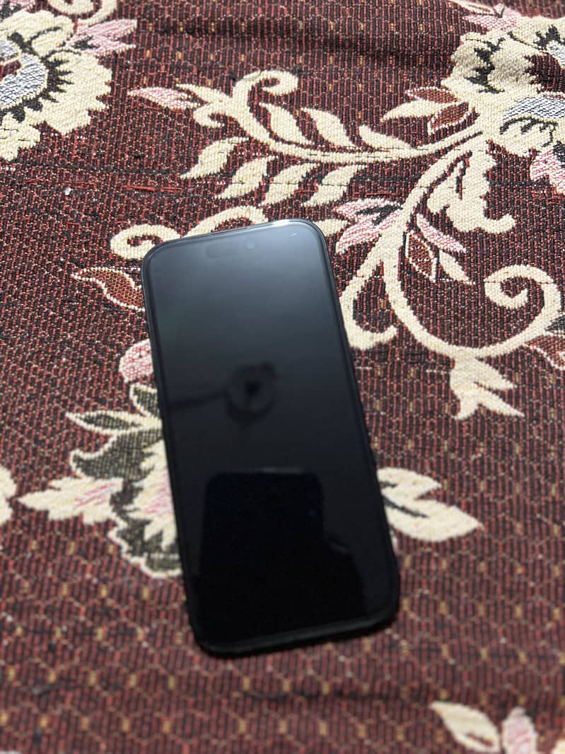 Apple iPhone 16 4