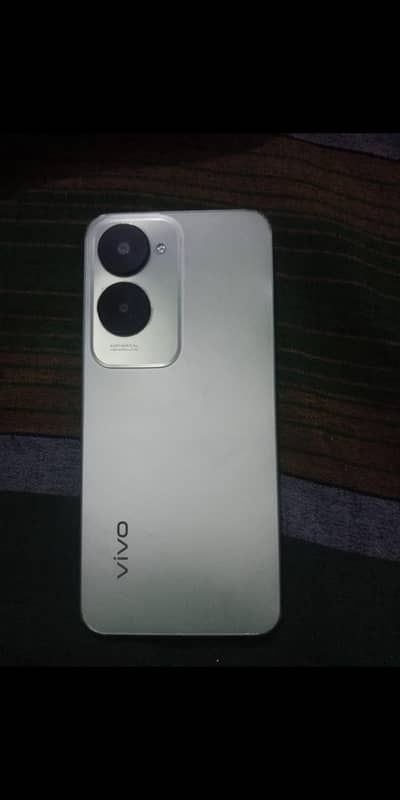 Vivo Y28s