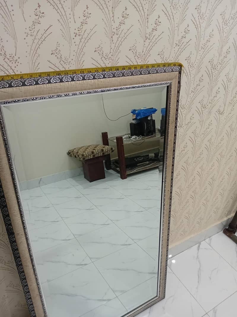 mirror 5