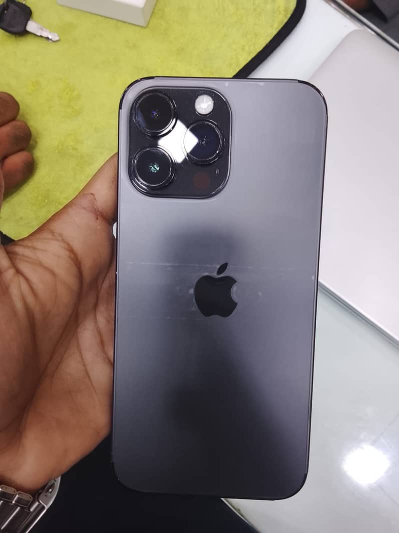 Apple iPhone 14 Pro 1