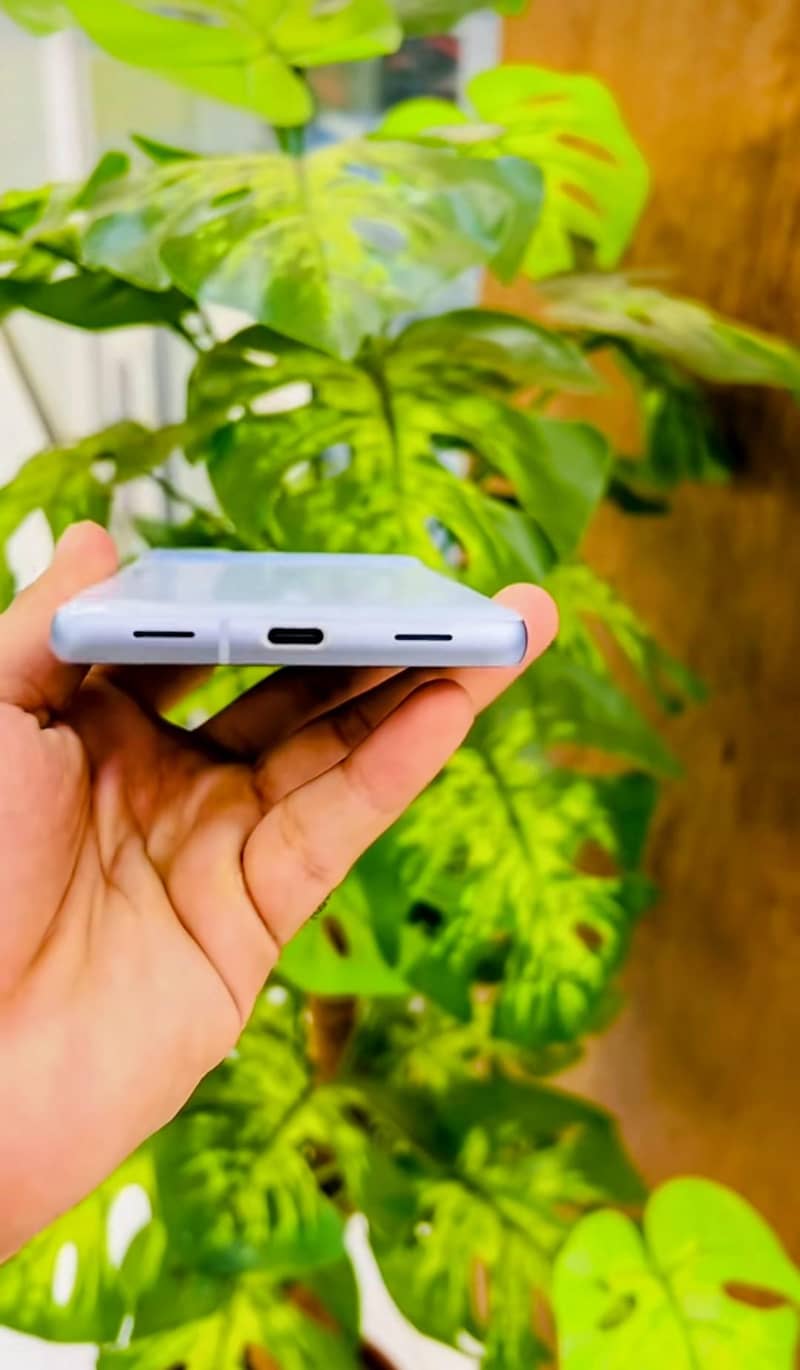 Google Pixel 7a 3