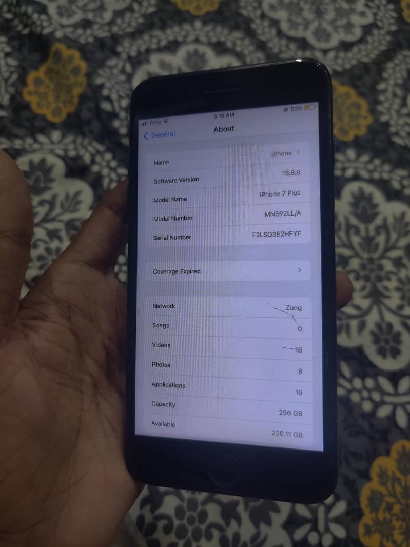 Apple iPhone 7 Plus 3
