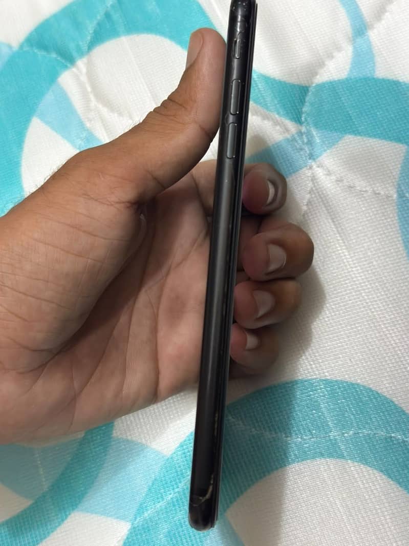 Apple iPhone 7 Plus 1