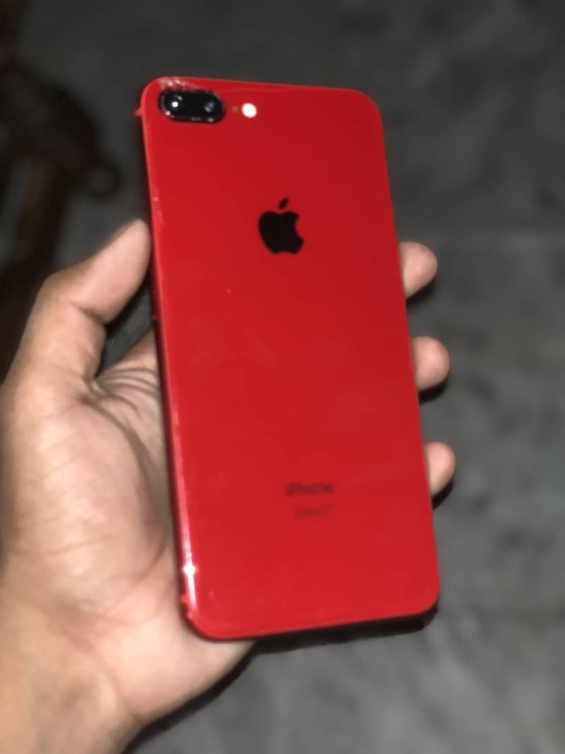 Apple iPhone 8 Plus 0