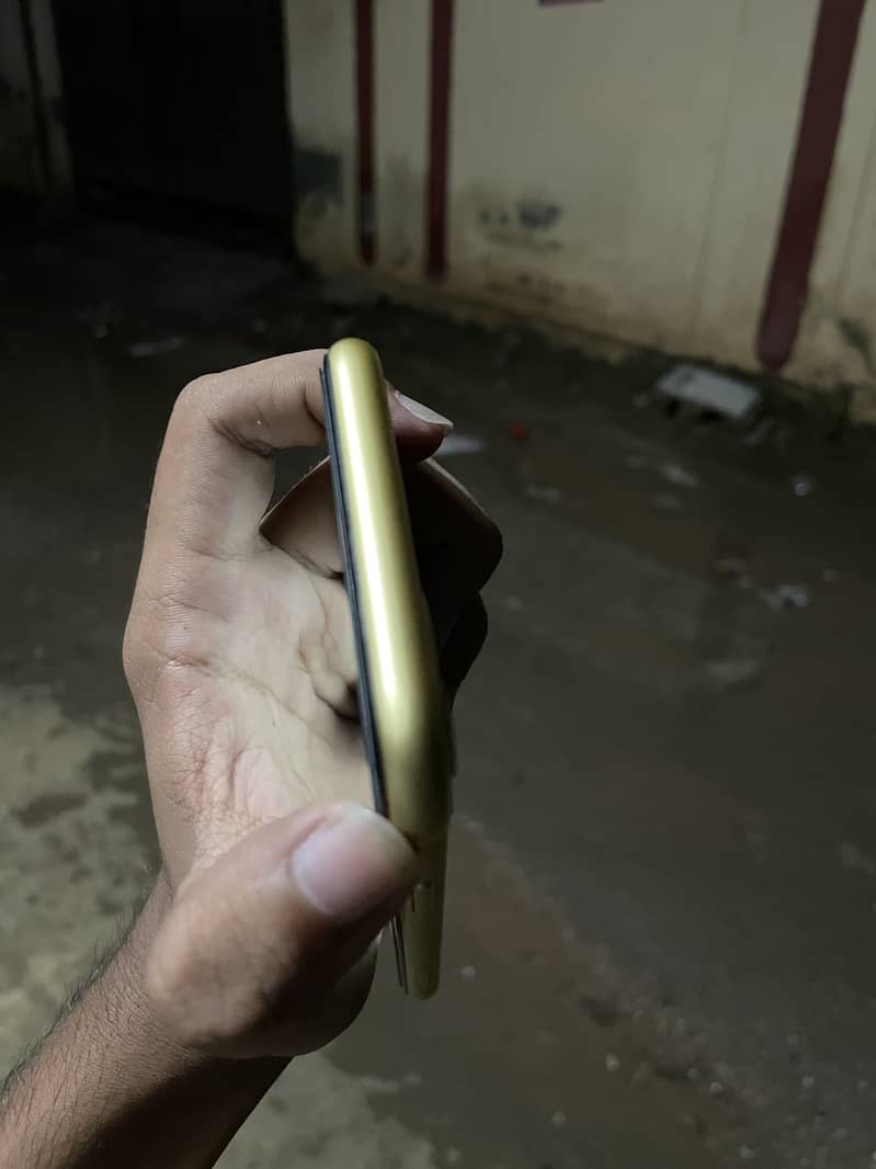 Apple iPhone 11 1