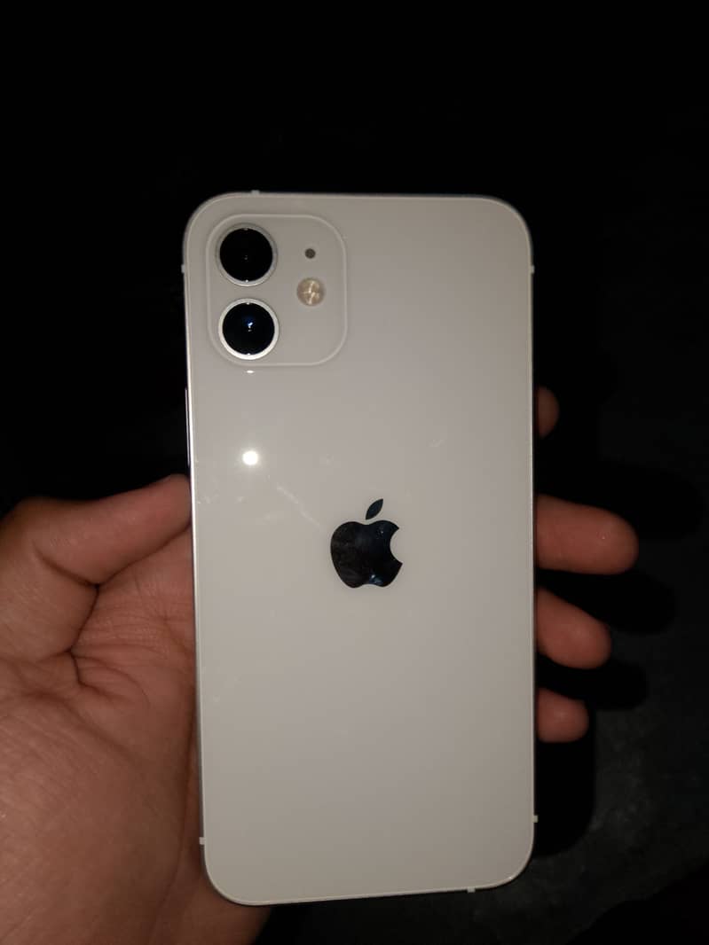Apple iPhone 12 7