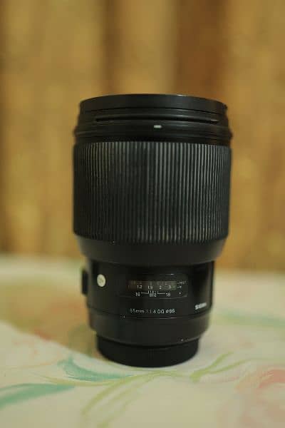Sigma 85mm f1.4 Canan Mount