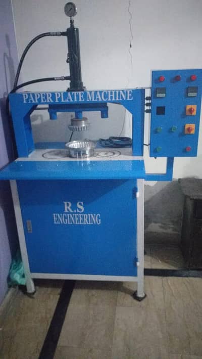 Paper plates machine