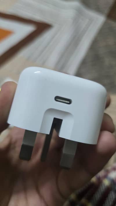 apple original 20w adopter