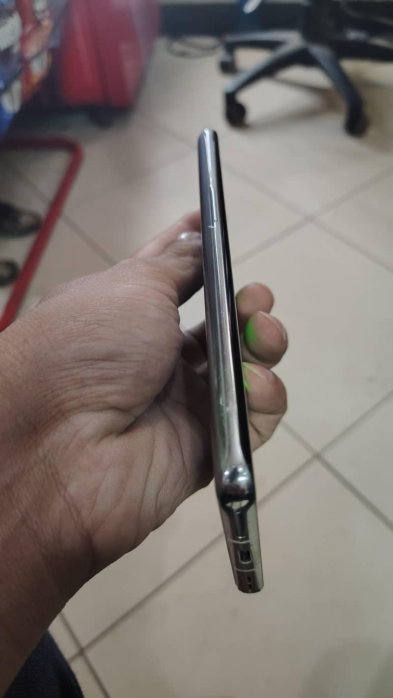 One Plus 9 Pro 1