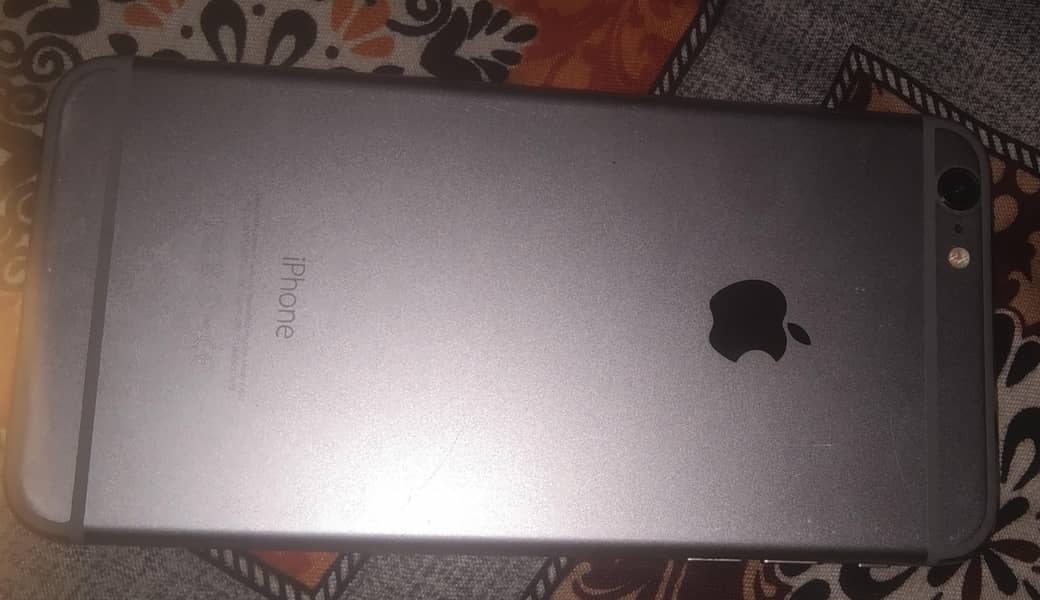 Apple iPhone 6 Plus 5