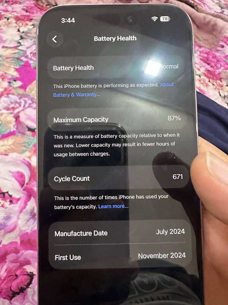 Apple iPhone 16 Pro 1