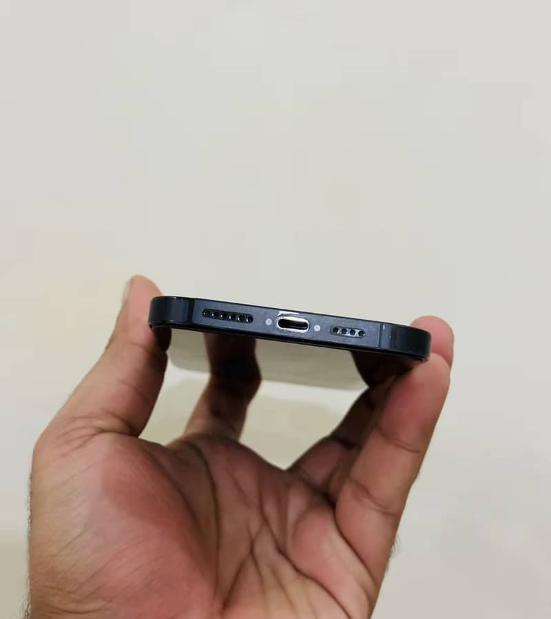 Apple iPhone 14 Pro Max 1