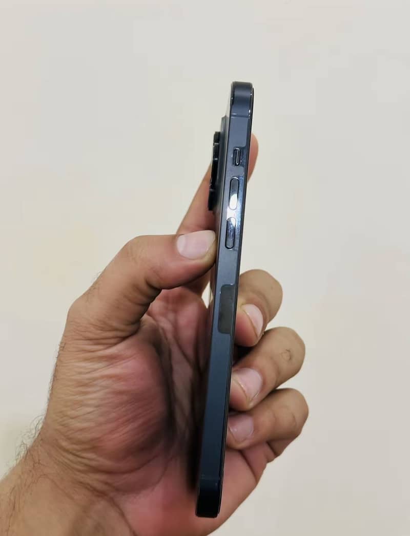 Apple iPhone 14 Pro Max 2