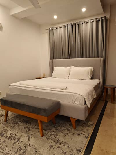 Luxury two bed apartment in E11 for daily and weekly basis