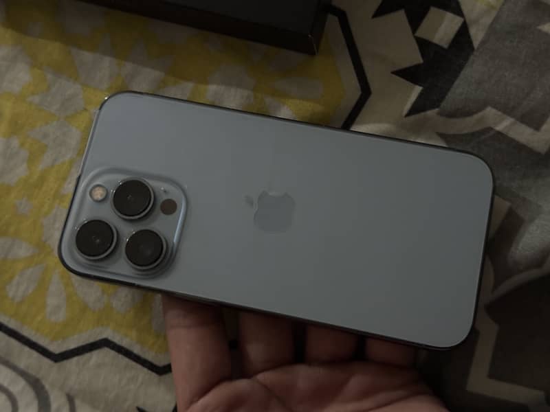 Apple iPhone 13 Pro 3