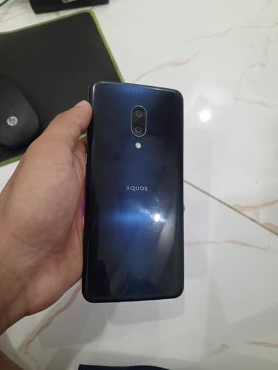 Sharp Aquos Zero 2 / urgent sale