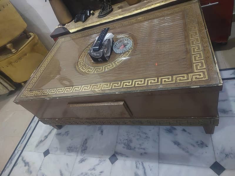 L shape sofa with table good condition 3