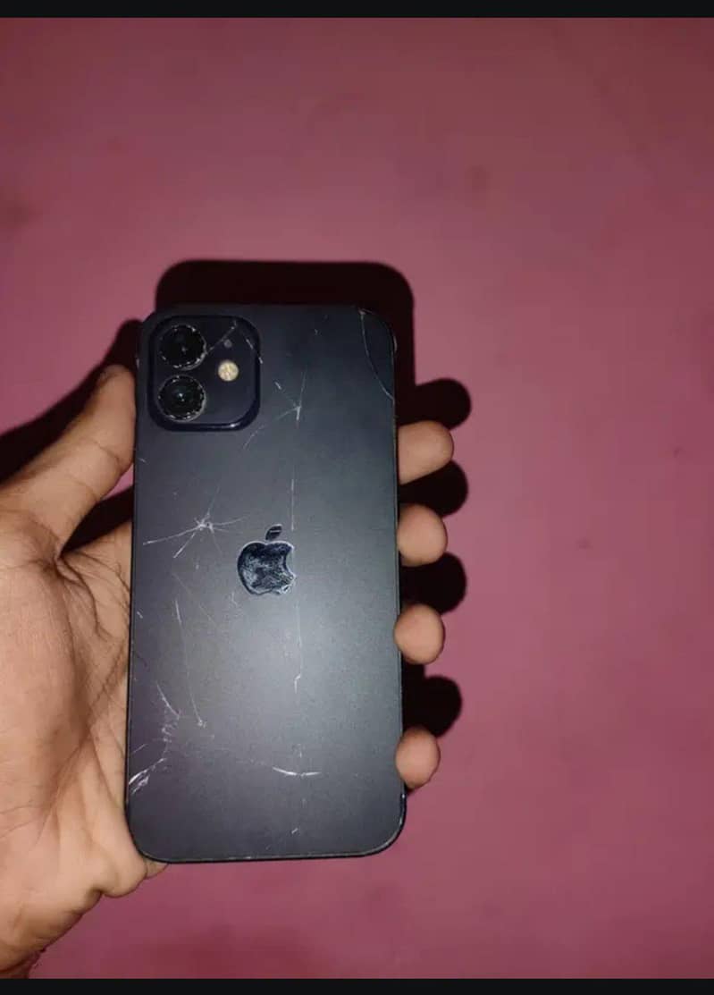 Apple iPhone 12 3