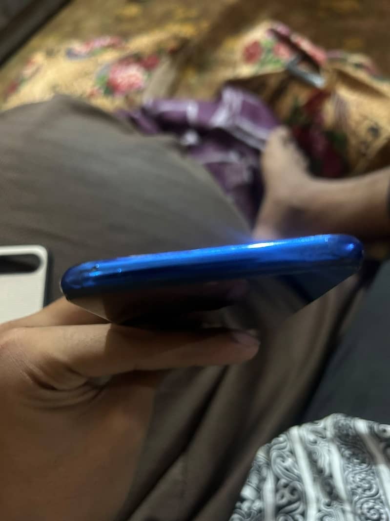 Realme 3 3