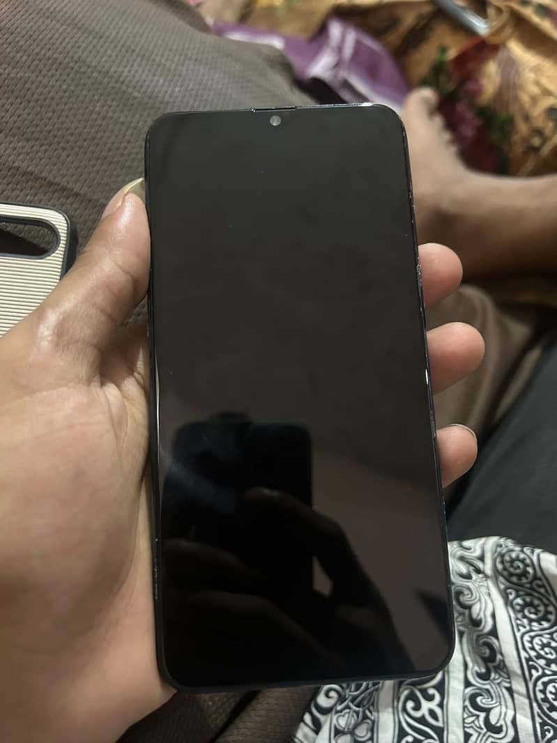 Realme 3 4