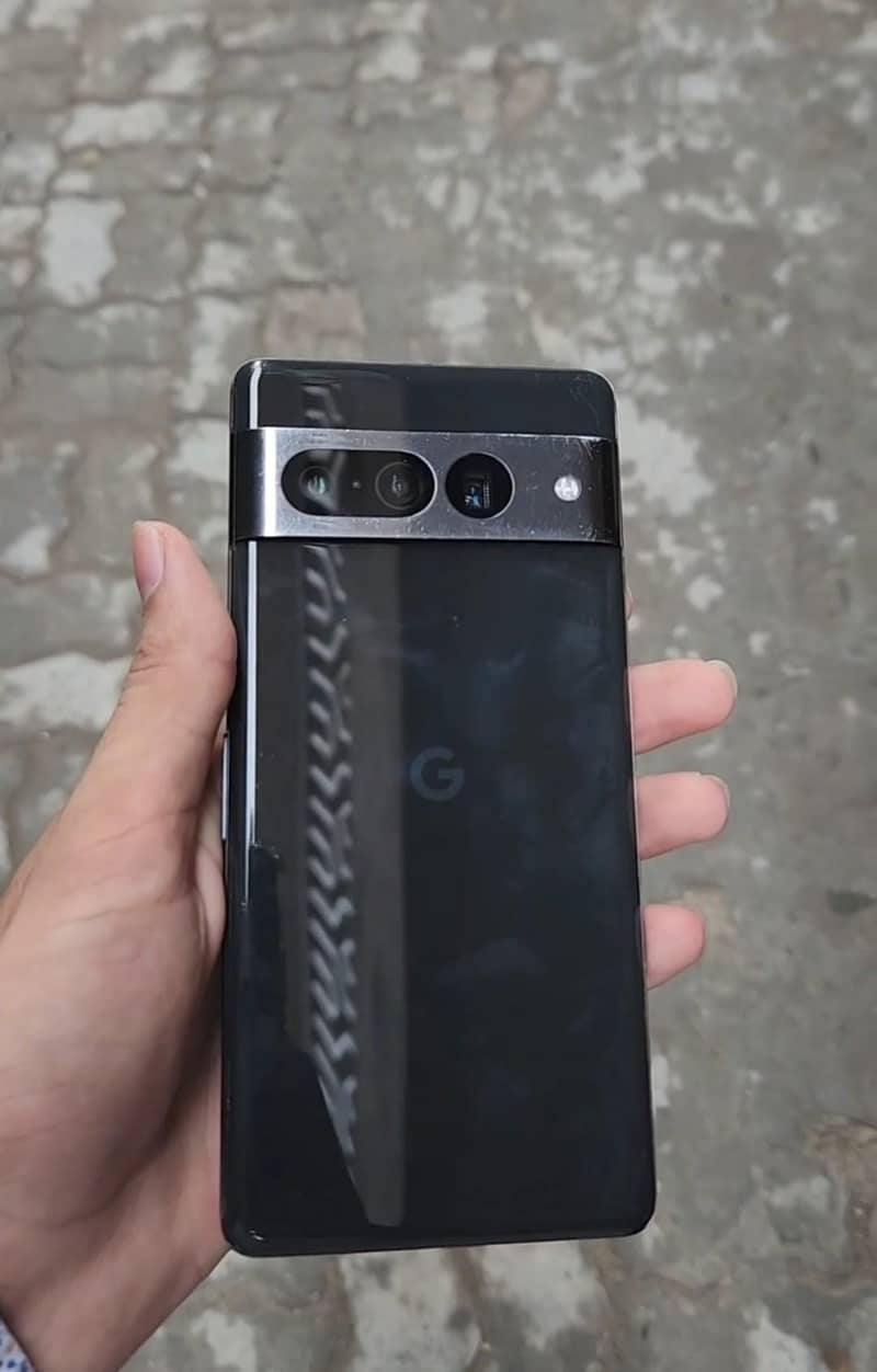 Google Pixel 7 Pro 2
