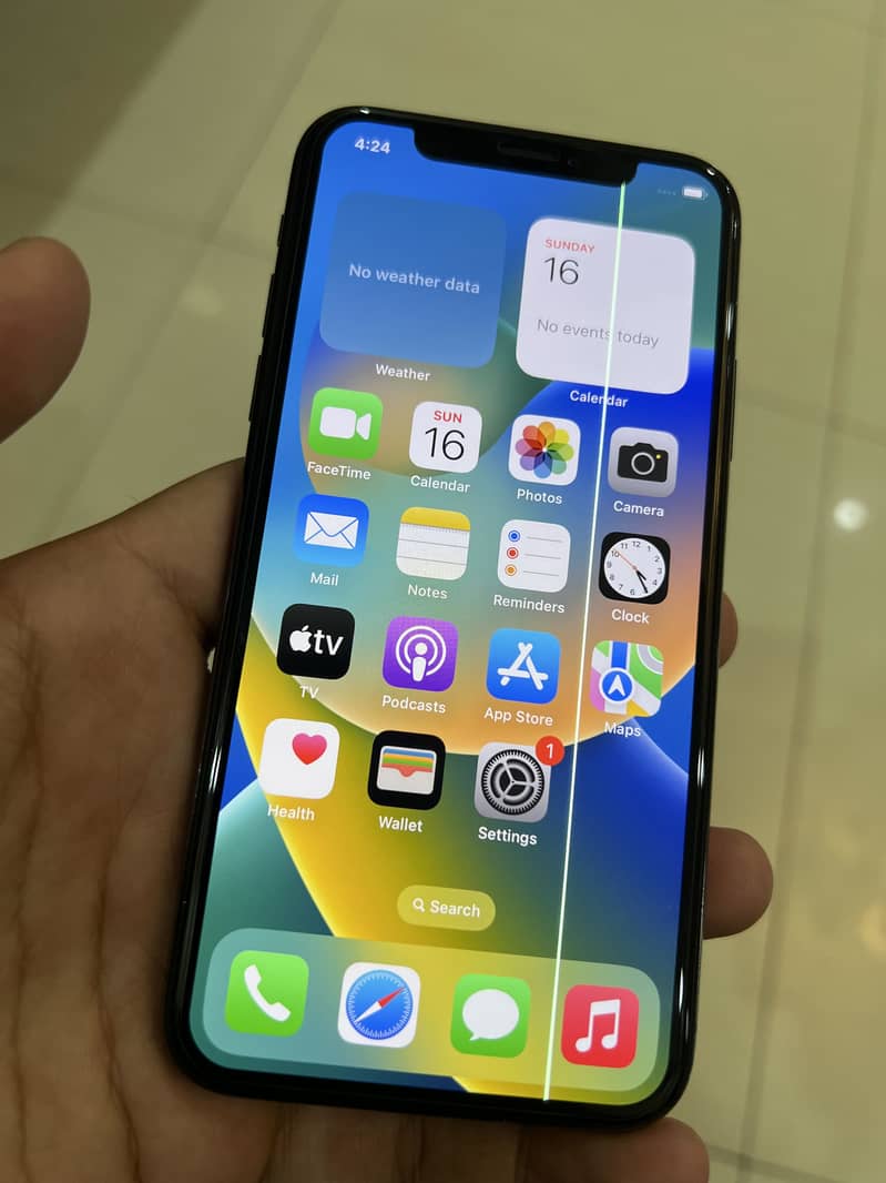 Apple iPhone X 4