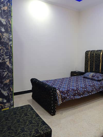 Room Furnished Available for rent