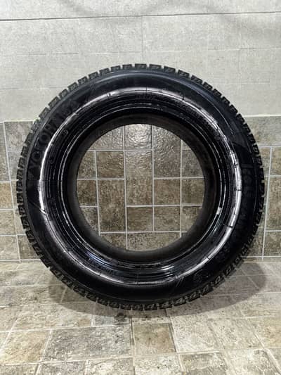 Yokohama 195/65 R16 Snow Tyres – Brand New/Unused