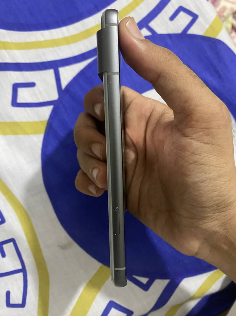 Google Pixel 8 2