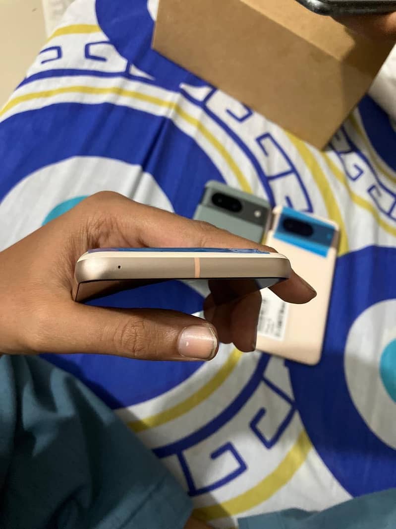 Google Pixel 8 9