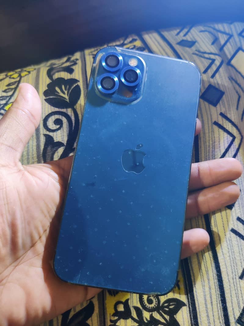 Apple iPhone 12 Pro 4