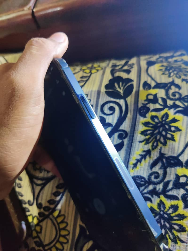Apple iPhone 12 Pro 11