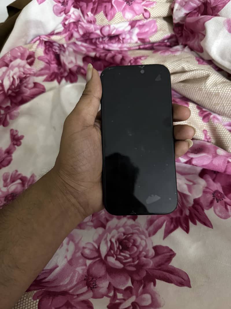 Apple iPhone 16 Pro 5