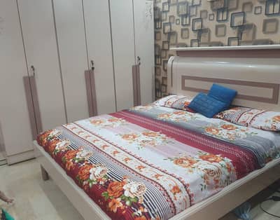 Furniture set