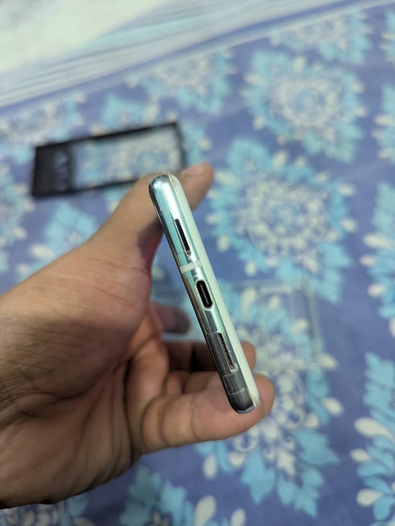 Google Pixel 6 Pro 2