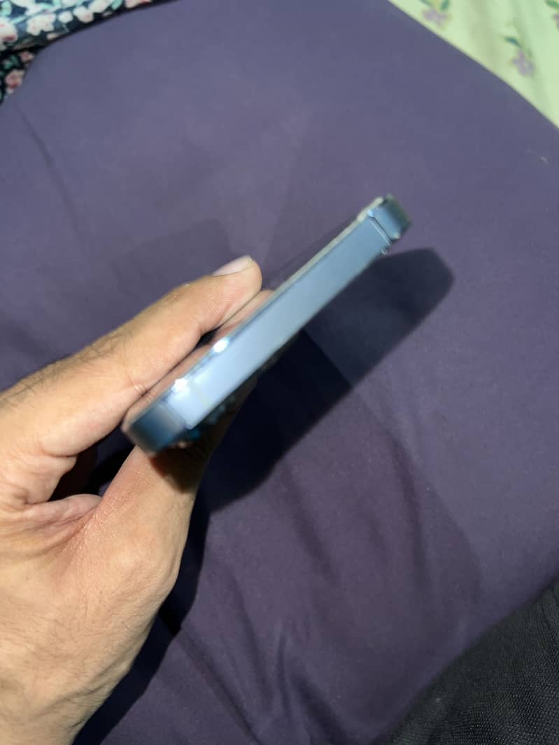 Apple iPhone 13 Pro 2