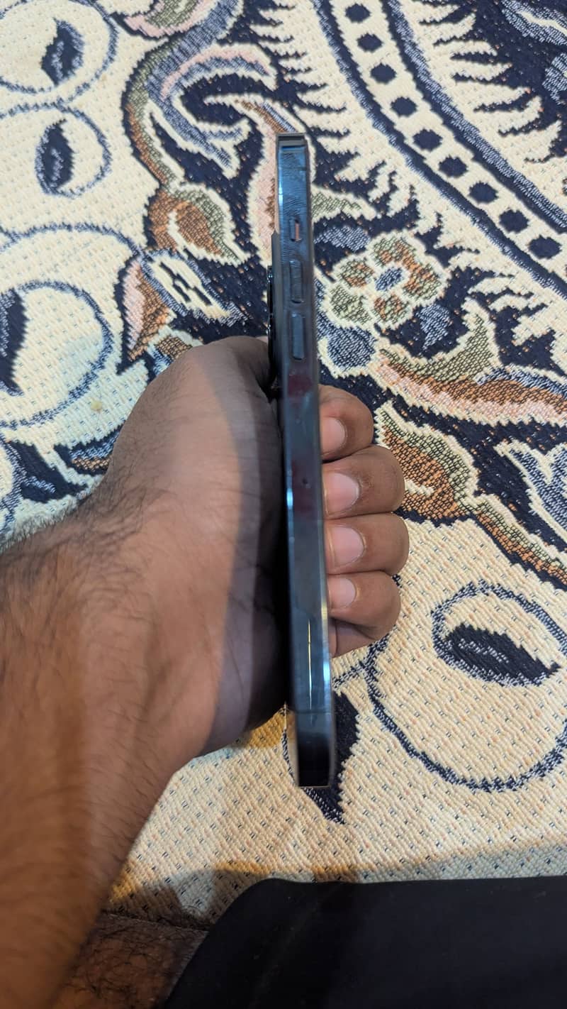 Apple iPhone 12 Pro Max 1