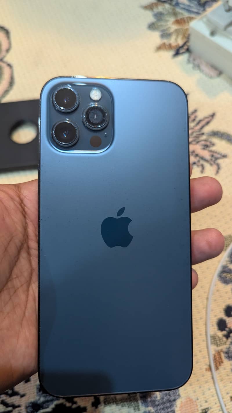 Apple iPhone 12 Pro Max 4