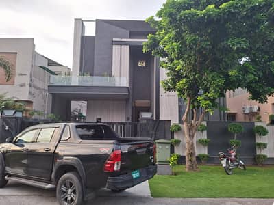 SYED BROTHERS PROUDLY OFFERS: 1-Kanal Elegant And Fully Maintained Bungalow Is Available In The Best Block Of DHA Lahore.