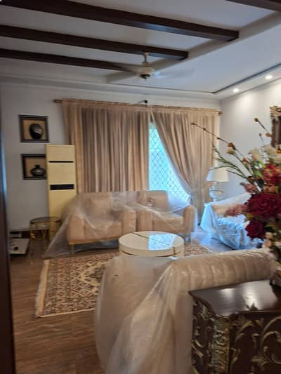 SYED BROTHERS PROUDLY OFFERS: 2-Kanal Elegant And Fully Maintained Bungalow Is Available In The Best Block Of DHA Lahore.