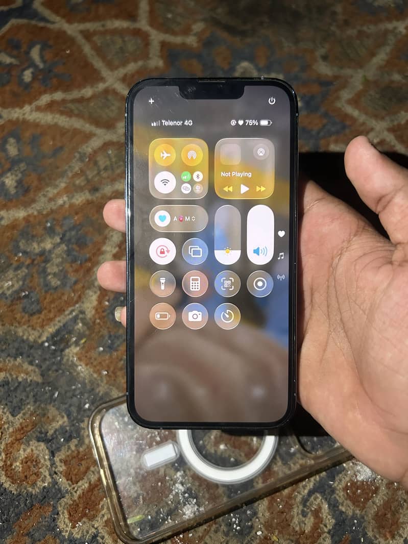 Apple iPhone 13 Pro 3