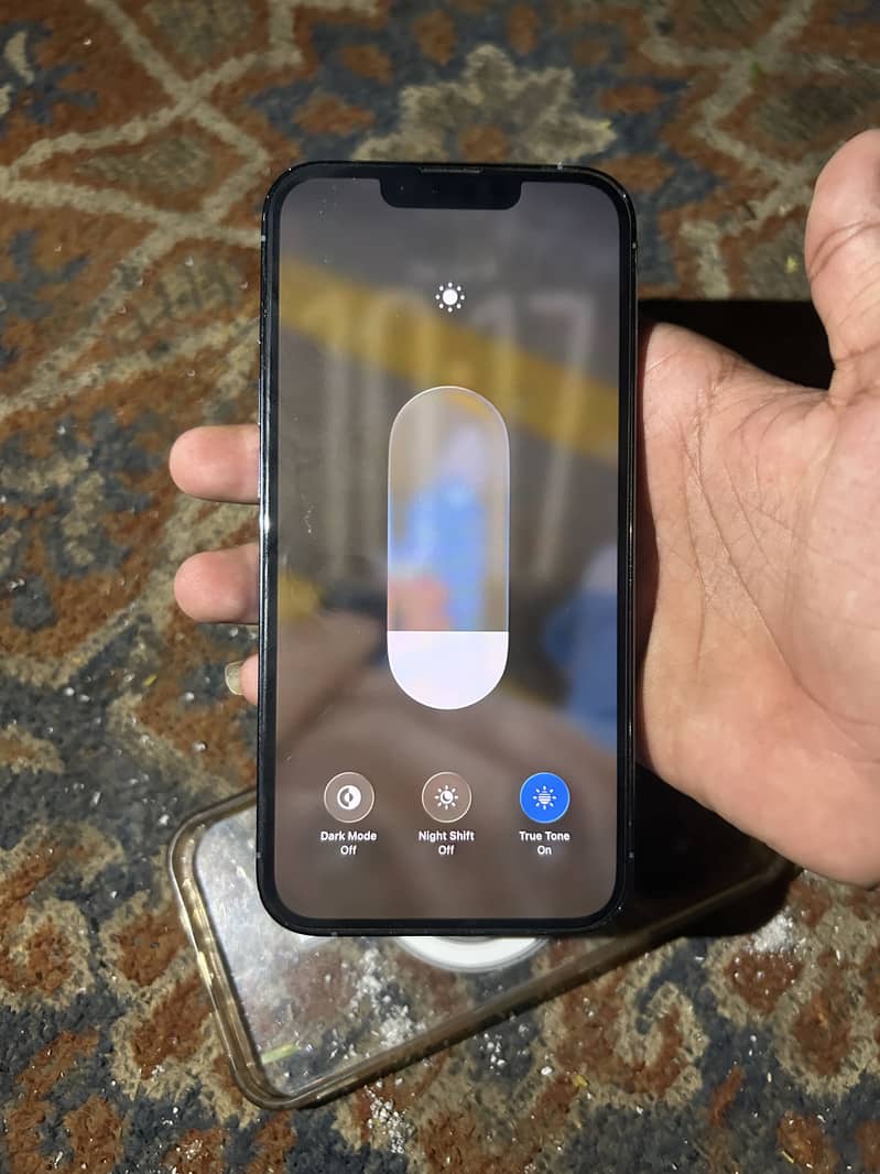 Apple iPhone 13 Pro 4