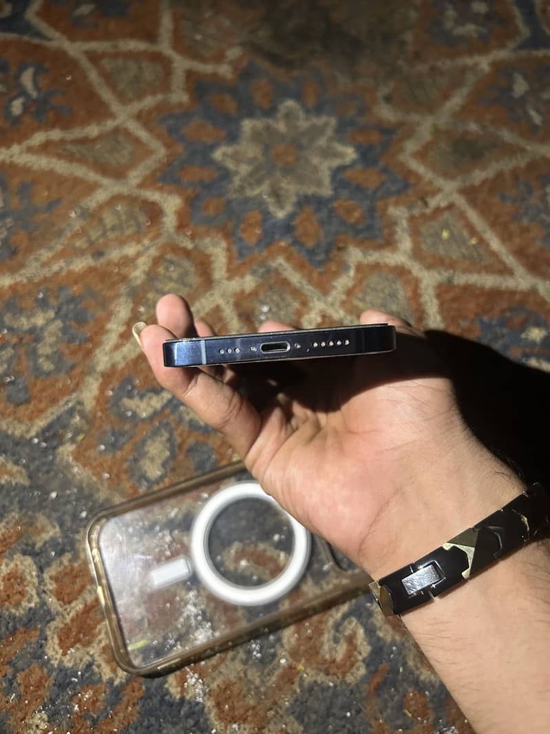 Apple iPhone 13 Pro 6