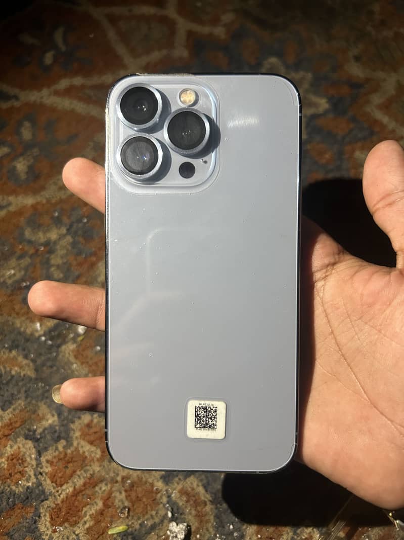 Apple iPhone 13 Pro 8
