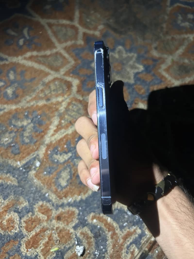 Apple iPhone 13 Pro 9