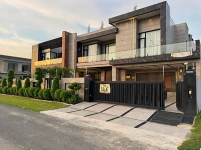 2 KANAL ELEGANT AND FULLY FURNISHED MODERN BUNGALOW WIH BASEMENT & HOME THEATER IS AVAILABLE IN THE BEST BLOCK OF DHA LAHORE.
