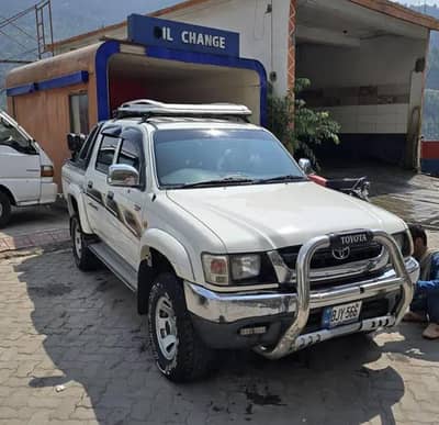 Toyota Hilux 2004